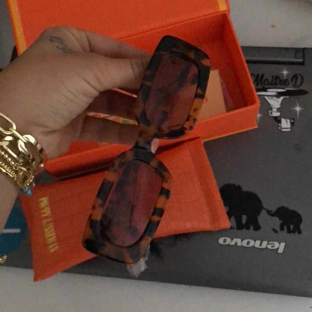 Poppy lissiman marteeni sunglasses